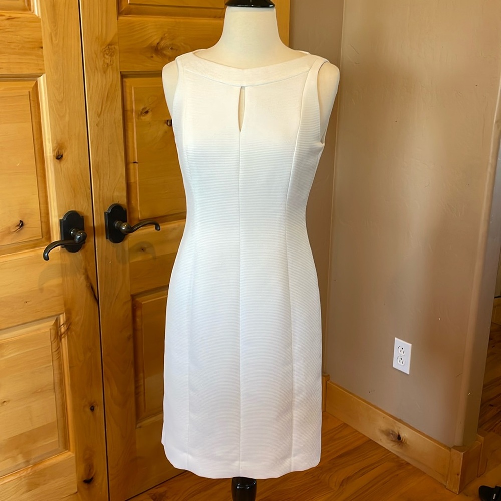 TAHARI Arthur S Levine Dress - size 2